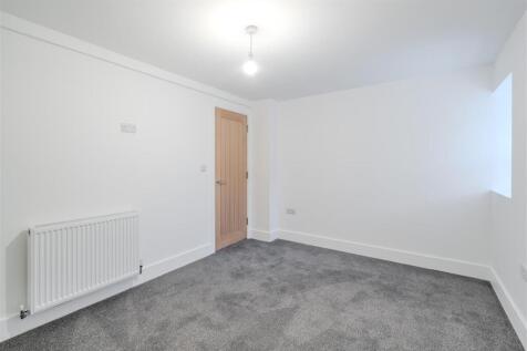 Bedroom-2.jpg