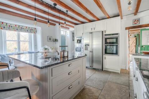 Kitchen-3.jpg