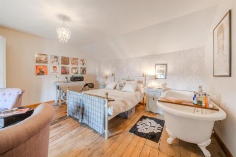 Bedroom 2.jpg