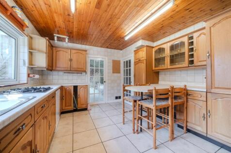 Kitchen-2.jpg