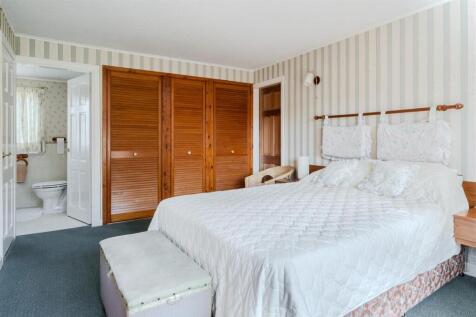 Bedroom 2-4.jpg