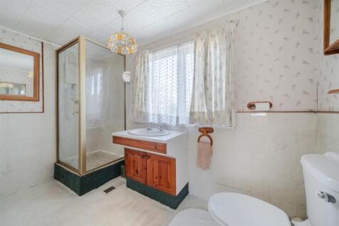 Bedroom 2-5.jpg