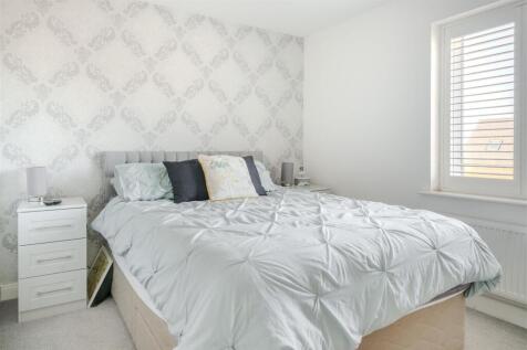 Bedroom 4-2.jpg