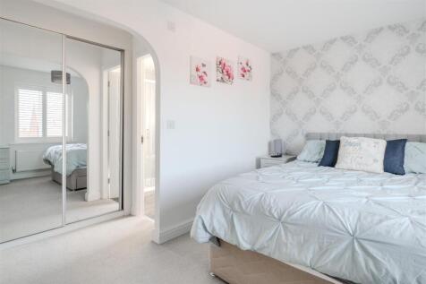 Bedroom 4-3.jpg