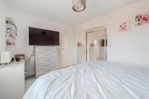 Bedroom 4-4.jpg