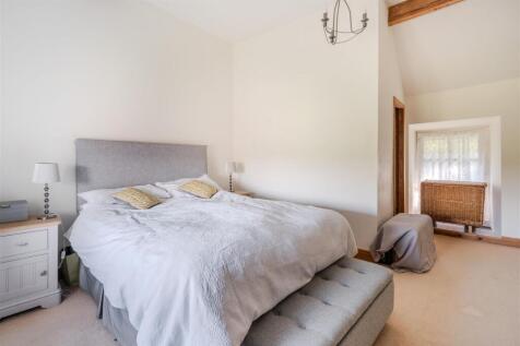 Bedroom 4-4.jpg