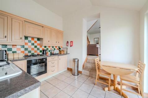 Holiday Let-8.jpg