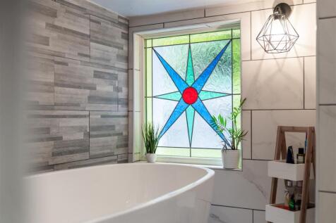 Bathroom-3.jpg