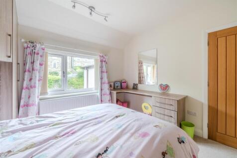 Bedroom2-2.jpg