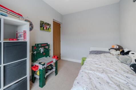 Bedroom4-2.jpg