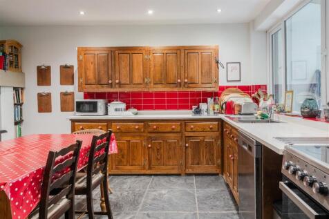 Kitchen-3.jpg