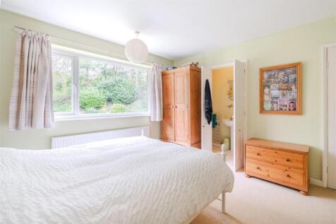 Bedroom4-2.jpg