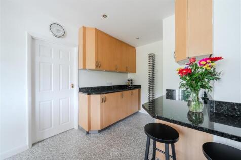 Kitchen-4.jpg