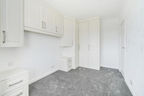 Bedroom2-2.jpg