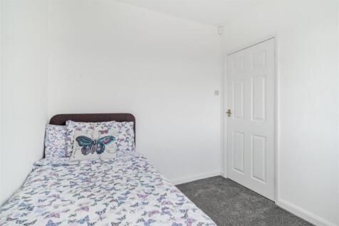Bedroom1.jpg