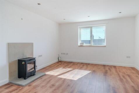 Living Room-3.jpg