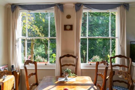 Dining Room-2.jpg
