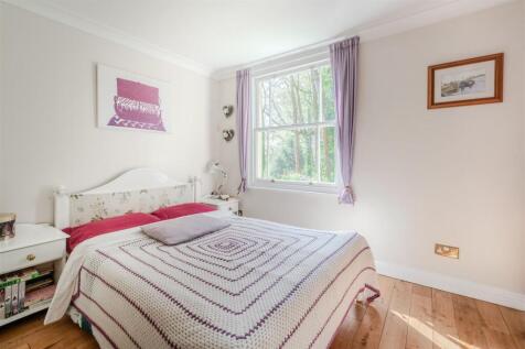 Bedroom2-2.jpg