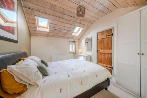 Bedroom2.jpg