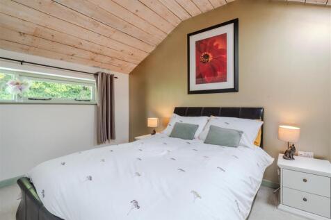 Bedroom2-3.jpg