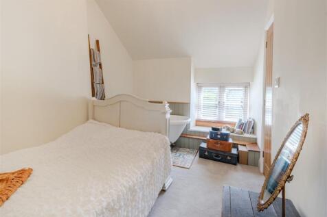 Bedroom2.jpg