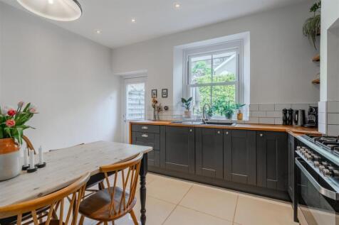 Kitchen-4.jpg