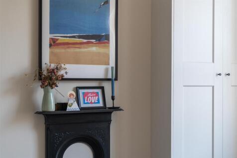 Bedroom2-4.jpg