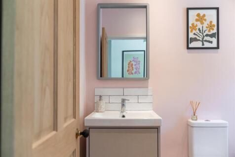 Bathroom-2.jpg