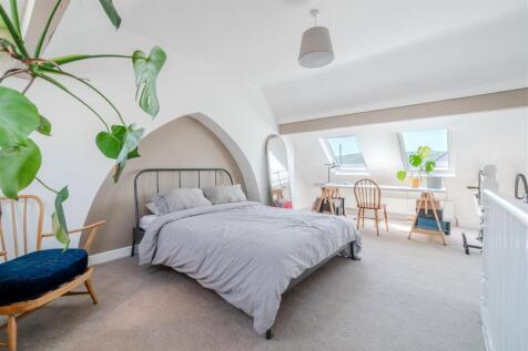 Bedroom1-2.jpg