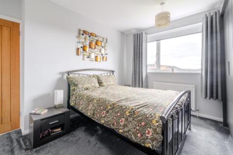 Bedroom2-2.jpg