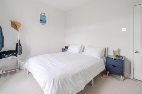 Bedroom2-4.jpg