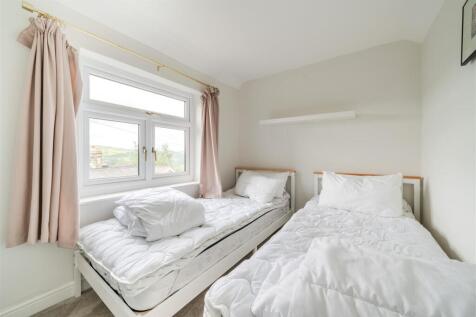 Bedroom3.jpg