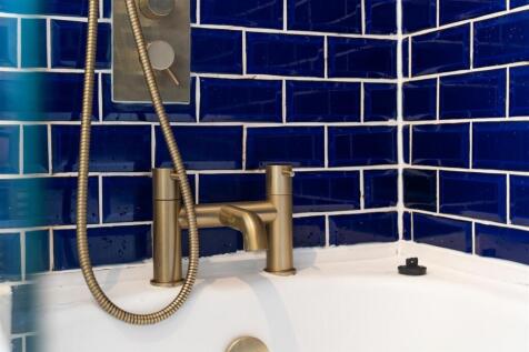 Bathroom-3.jpg