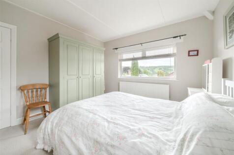 Bedroom1-2.jpg