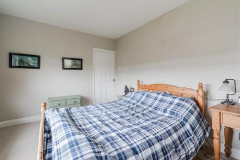 Bedroom2-3.jpg