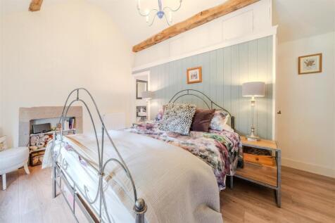 Bedroom2-2.jpg
