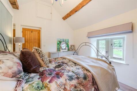 Bedroom2-5.jpg