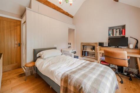 Bedroom1.jpg