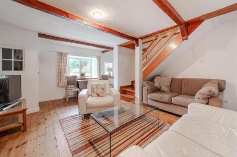 Living Space-5.jpg
