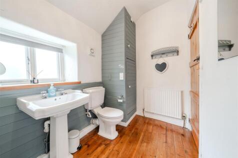 Bathroom-2.jpg
