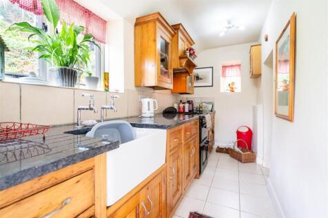 kitchen-2.jpg