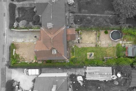 19 Lynholmes Rise - Drone-101.jpg