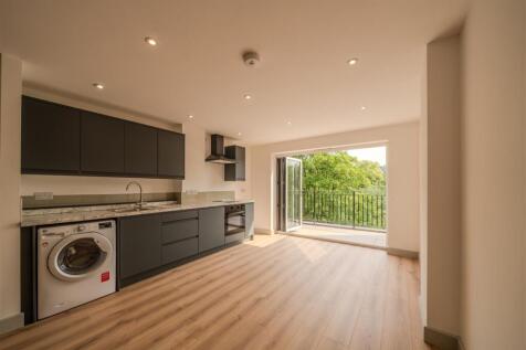 Apartment 6-102.jpg