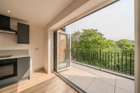 Apartment 6-104.jpg
