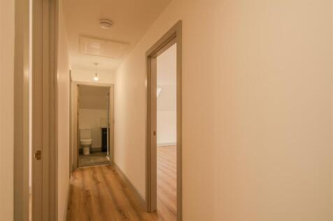 Apartment 6-117.jpg