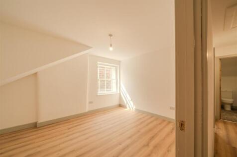 Apartment 6-118.jpg