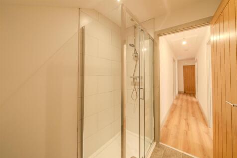 Apartment 6-128.jpg
