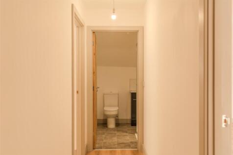 Apartment 6-133.jpg