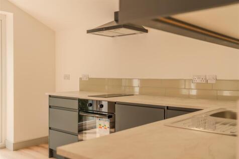 Apartment 3-121.jpg