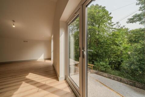 Apartment 3-120.jpg